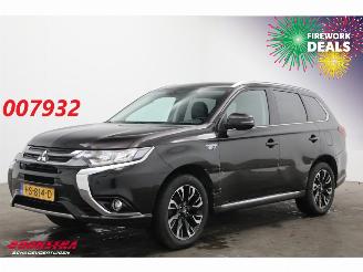 Unfallwagen Mitsubishi Outlander 2.0 PHEV instyle Leder 360° LRHZ Camera AHK 2015/12