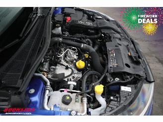 Renault Mégane Grandtour 1.3 TCe 140 Equilibre LED Navi Clima Cruise PDC picture 8