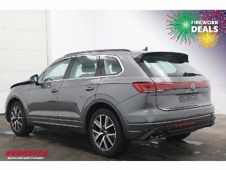 Volkswagen Touareg 3.0 TDI Aut. 4WD Elegance Pano LED ACC Leder Memory Massage Ventilatie AHK picture 4