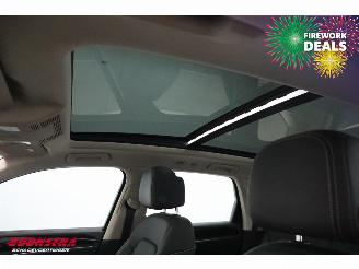 Volkswagen Touareg 3.0 TDI Aut. 4WD Elegance Pano LED ACC Leder Memory Massage Ventilatie AHK picture 19