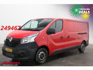 Vaurioauto  commercial vehicles Renault Trafic 1.6 dCi L2-H1 Générique Airco PDC AHK 100.518 km! 2016/2