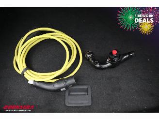 Volkswagen ID.3 First Max 58 kWh Pano LED Navi Clima Camera LRHZ SHZ AHK picture 27