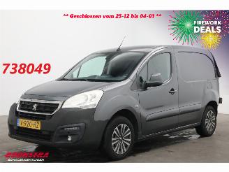 krockskadad bil bedrijf Peugeot Partner 1.6 BlueHDi Aut. 100 PK Navi Airco Cruise PDC AHK 116.675 km! 2018/9