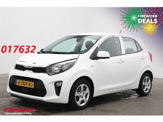 krockskadad bil auto Kia Picanto 1.0 DPi ComfortLine Airco Cruise Bluetooth 29.979 km! 2022/11