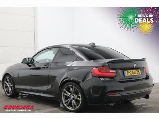 BMW 2-serie Coupé M240i Executive BiXenon Navi Clima Cruise SHZ PDC 147.428 km! picture 4