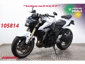 krockskadad bil motor Suzuki  GSR 750 ABS 2013/10
