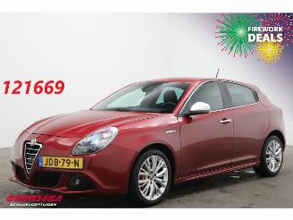 skadebil auto Alfa Romeo Giulietta 1.4 T Aut. 170 PK Progression Leder Clima Cruise SHZ PDC 2011/10