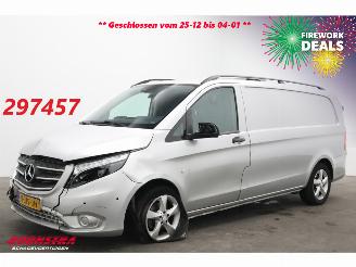 krockskadad bil bedrijf Mercedes Vito 111 CDI XL Carrier Neos 100 Kuhler LED Navi Clima Cruise Camera PDC 2017/10