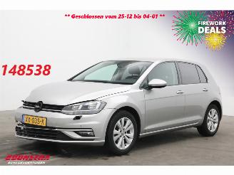 Vaurioauto  passenger cars Volkswagen Golf 1.0 TSI DSG Comfortline ACC Clima SHZ PDC 2019/4