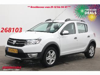 Coche accidentado Dacia Sandero 0.9 TCe Bi-Fuel SL Stepway Navi Airco Cruise PDC AHK 127.312 km! 2016/1