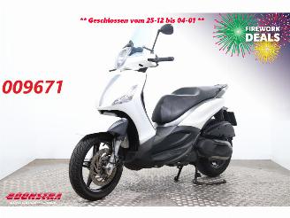 dañado motos Piaggio Beverly 350 Beverly 350 Sport ABS LED 2017/9