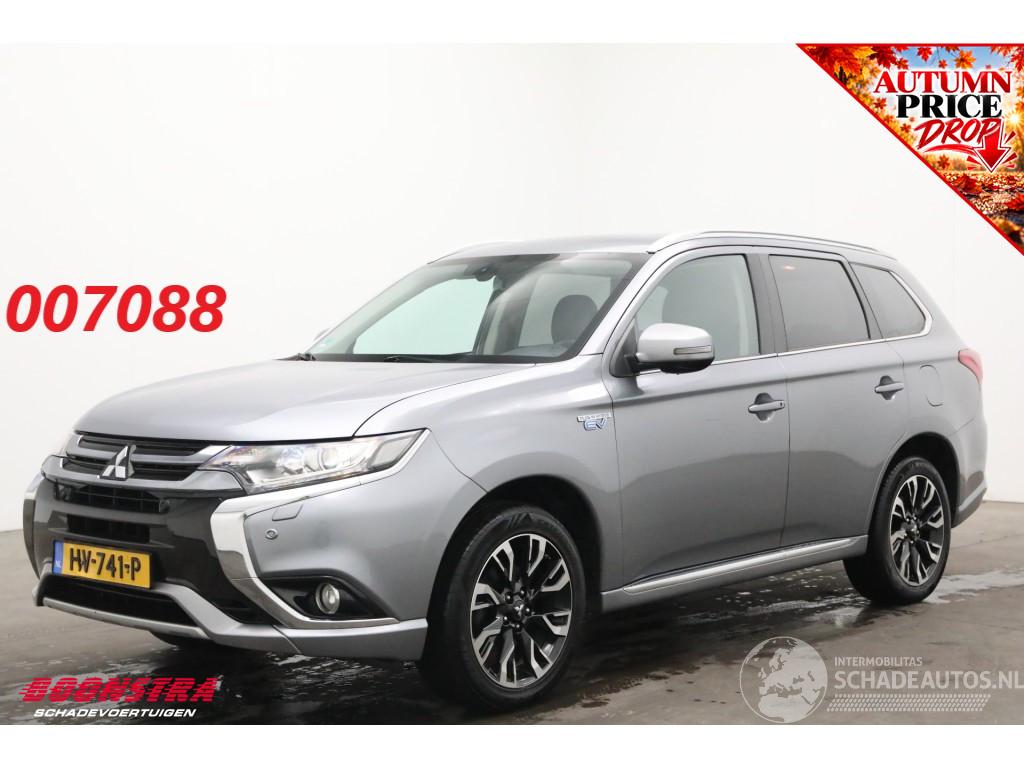 Mitsubishi Outlander 2.0 PHEV Executive Edition 4X4 Camera SHZ PDC AHK Navi Clima Cruise
