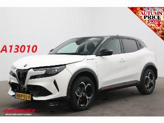 Schadeauto Alfa Romeo Junior 1.2 Turbo Hybrid Ibrida Speciale Navi Clima Cruise Camera SHZ PDC 2025/1