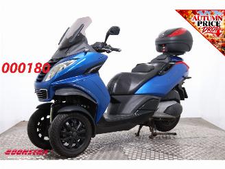 Peugeot Metropolis 400i picture 1