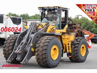 krockskadad bil machine Volvo  L220H Wheelloader BY 2025 2025/12