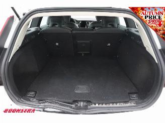 Volvo V-60 2.0 B3 AUT Essential Edition ACC SHZ LrHZ Camera Leder Virtual Navi Clima picture 34