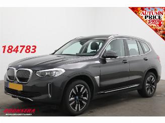 Schadeauto BMW iX3 Executive 80 kWh Pano ACC Navi Clima Apple/Android Leder SHZ Camera PDC 2021/11
