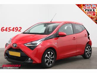 Unfallwagen Toyota Aygo 1.0 VVT-i x-joy 5-drs Bluetooth Clima Cruise 63.169 km! 2021/6