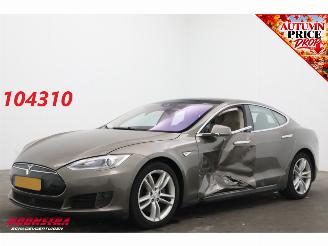 Schadeauto Tesla Model S 70D Pano ACC Leder Memory SHZ Virtual Camera PDC AHK 2015/12