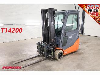 Schade machine Toyota  8FBE20T Triplex Sideshift Spreader Full-Light-package 2019/4