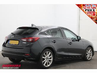 Mazda 3 2.2 SkyActiv-D 150 GT-M HUD Bose Cruise Navi Leder Camera PDC Bluetooth Clima picture 3