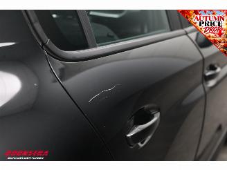 Peugeot 208 1.2 PureTech Business Cruise Navi Apple/Android PDC Clima picture 9