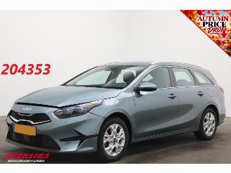 Unfallwagen Kia Ceed 1.5 T-GDi DynamicLine ACC Apple/Android Clima Camera PDC 2024/10