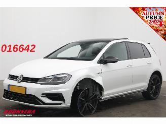 Schadeauto Volkswagen Golf R 2.0 TSI 4Motion Pano Dynaudio ACC SHZ Memory Camera DCC 2017/6