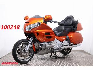 krockskadad bil motor Honda GL 1800 Gold Wing Dual C-ABS Deluxe Reverse Cruise 2002/3