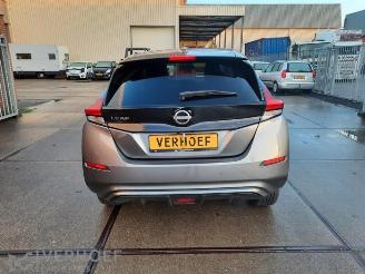 Nissan Leaf Leaf (ZE1), Hatchback, 2017 Electric picture 4