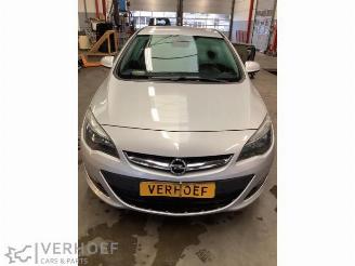 Auto da rottamare Opel Astra Astra J (PC6/PD6/PE6/PF6), Hatchback 5-drs, 2009 / 2015 1.4 Turbo 16V 2012/9
