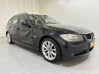 damaged passenger cars BMW 3-serie Touring 320i Executive Aut APK 2007/3