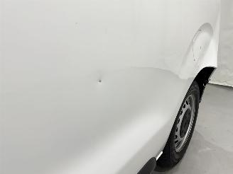 Toyota Proace Compact 1.5 D-4D Cool Comfort picture 19