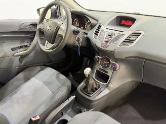Ford Fiesta 5-Drs 1.25 Limites Airco picture 11