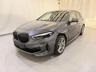 BMW 1-serie 118i M Sport Edition Pano picture 10