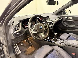 BMW 1-serie 118i M Sport Edition Pano picture 32