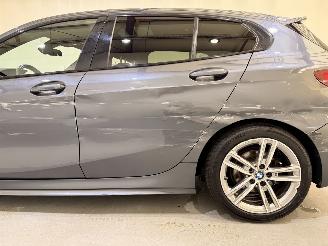BMW 1-serie 118i M Sport Edition Pano picture 16