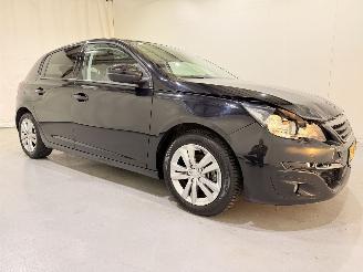 Peugeot 308 HB 1.2 Blue Lease Exe. Pano picture 9