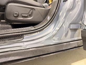 Volvo XC40 T2 Plus Dark Aut8 picture 12