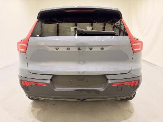 Volvo XC40 T2 Plus Dark Aut8 picture 5