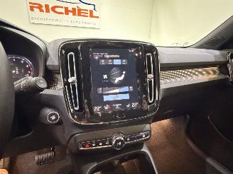 Volvo XC40 T2 Plus Dark Aut8 picture 35