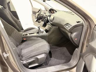 Peugeot 308 SW 1.6 Blue HDI 120 Executive picture 18