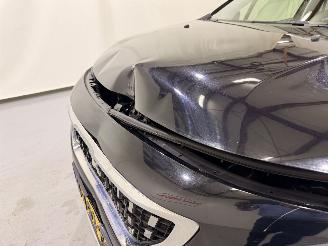 Peugeot 2008 1.2 GT-Line Automaat Navi/Clima picture 11