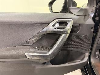 Peugeot 2008 1.2 GT-Line Automaat Navi/Clima picture 45