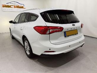 Ford Focus Wagon 1.0 EcoBoost Trend Edition picture 32