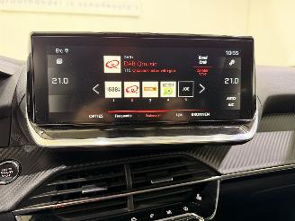 Peugeot 2008 1.2 Blue Lease Allure picture 45