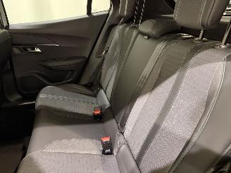 Peugeot 2008 1.2 Blue Lease Allure picture 34