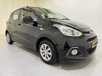 Schadeauto Hyundai I-10 1.0 Blue i-Motion Comfort Plus 2014/11