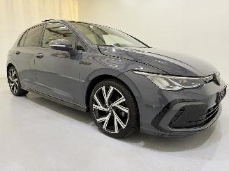 Voiture accidenté Volkswagen Golf VIII HB 1.5 TSI R-Line Pano 2021/5
