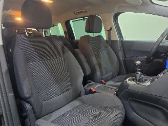 Peugeot 5008 1.2 PureTech Style 7p Bjr.2016 picture 17